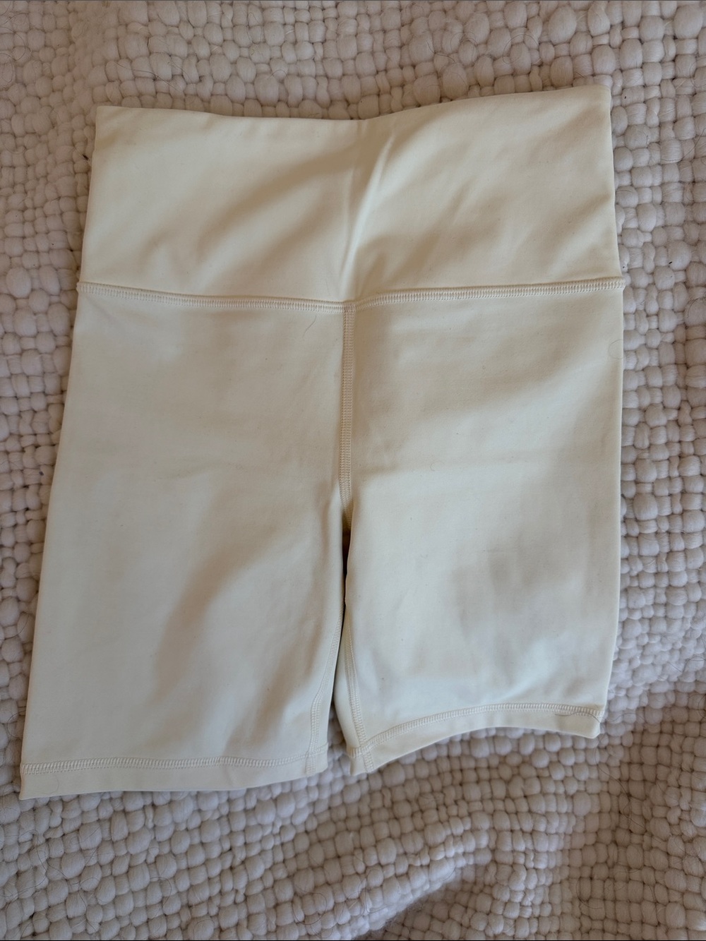 Athleta Butter Yellow Ultra High Rise Elation 7” Short